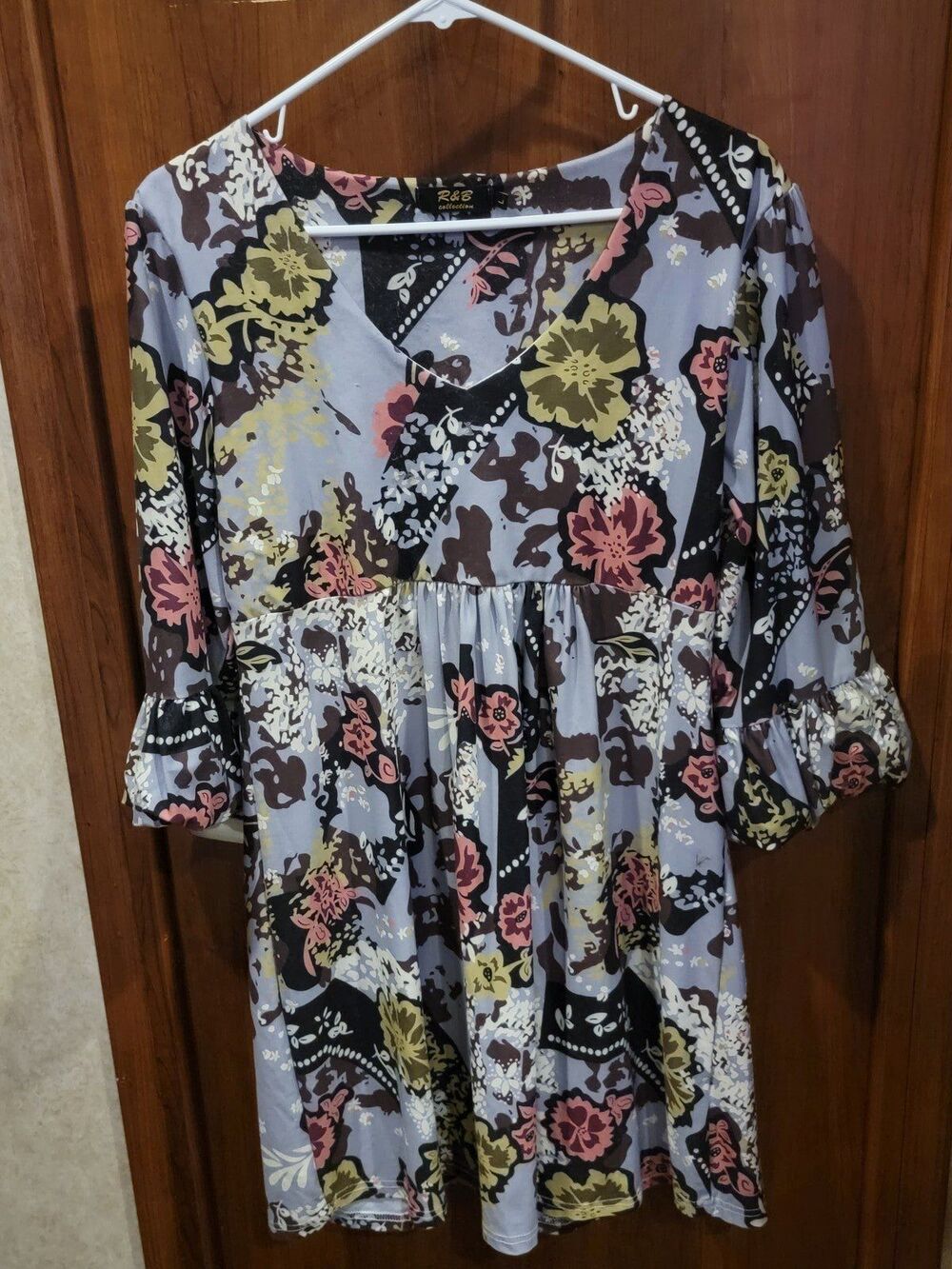 R & B Collection Mini Dress Sz L G-27